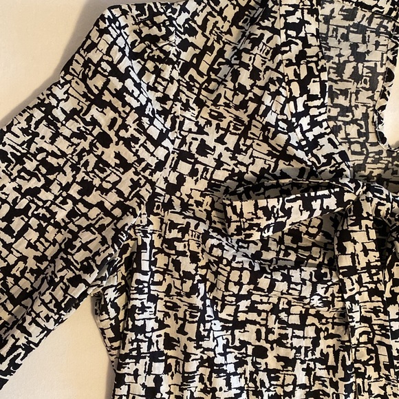 Kate Spade Reade Tie Neck Blouse Long Sleeve Popover style Black / White  Size 8 - Picture 9 of 16